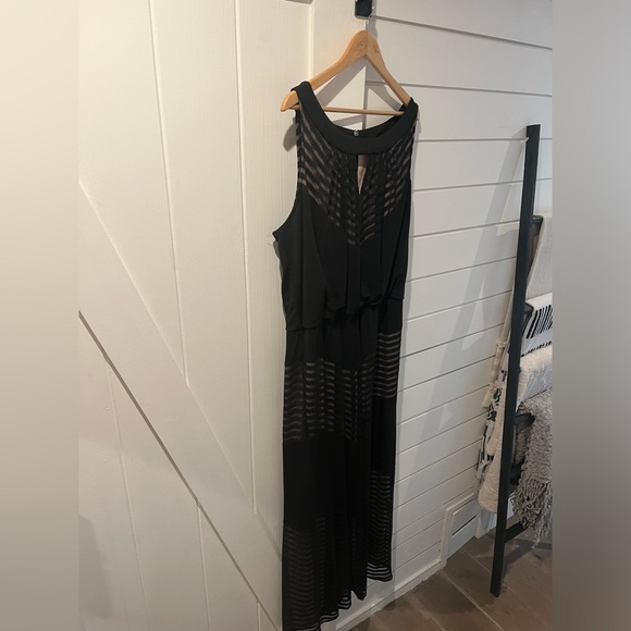 Laura + Plus Formal Maxi Chevron Style Halter Dress - Picture 2 of 11